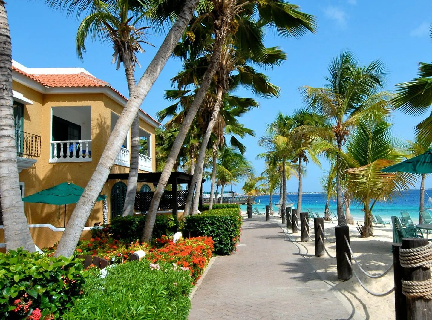 Harbour Village Beach Club 克拉伦代克 4*,  博奈尔岛、圣尤斯达蒂斯和萨巴岛