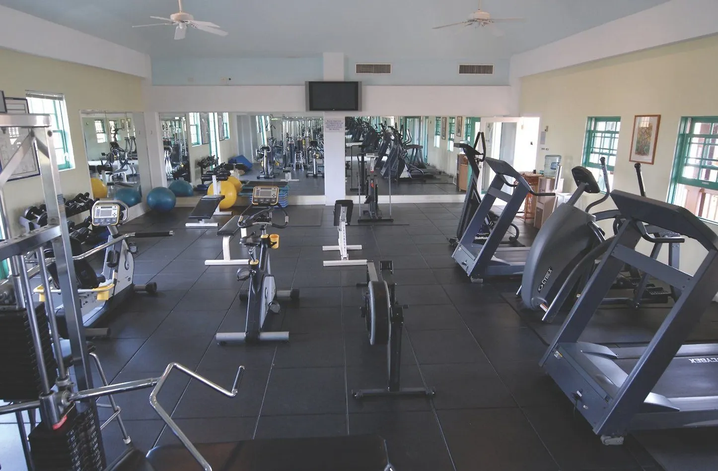 Harbour Village Beach Club 克拉伦代克 4*,  博奈尔岛、圣尤斯达蒂斯和萨巴岛