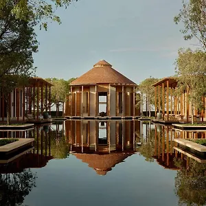 Отель Amanyara