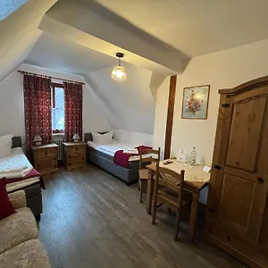 https://pension-main-art.com-bavaria.com