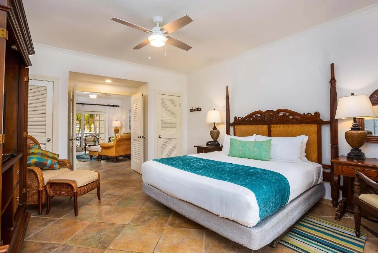 Harbour Village Beach Club Playa